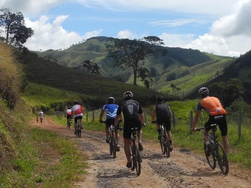 Pousada Canto Do Lago Piracaia Εξωτερικό φωτογραφία